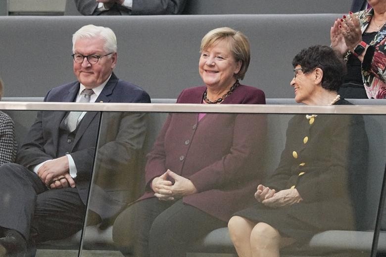 Merkel Prodolzhit Ispolnjat Objazannosti Kanclera 733db72