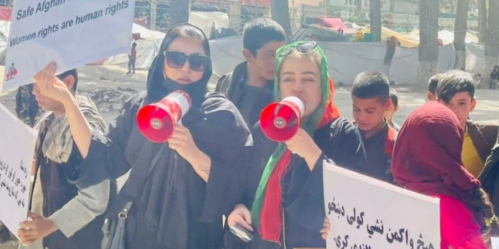 Taliby Napali Na Zhurnalistov Vo Vremja Zhenskoj Akcii Protesta 375f034
