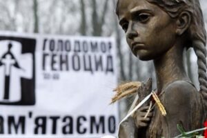 golodomory-unesli-zhizn-okolo-45-mln-ukraincev-11d2413