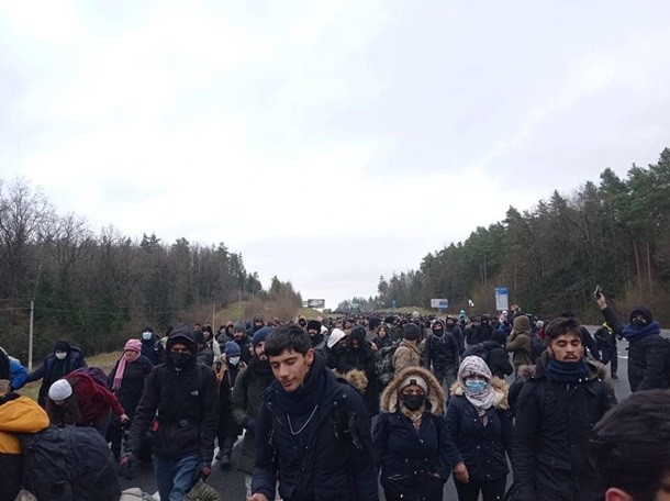 Migranty Na Belorussko Polskoj Granice 54d9b52